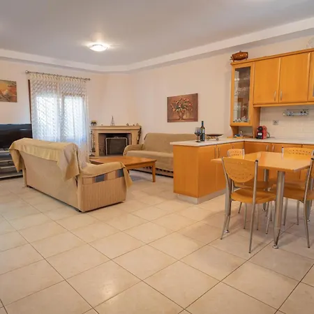Nyaraló Kritika Memet House Rhodes City